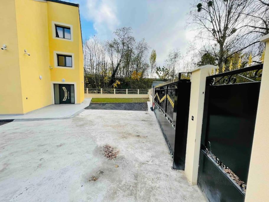 Appartement Masion Belle Vue à Sarcelles Extérieur photo